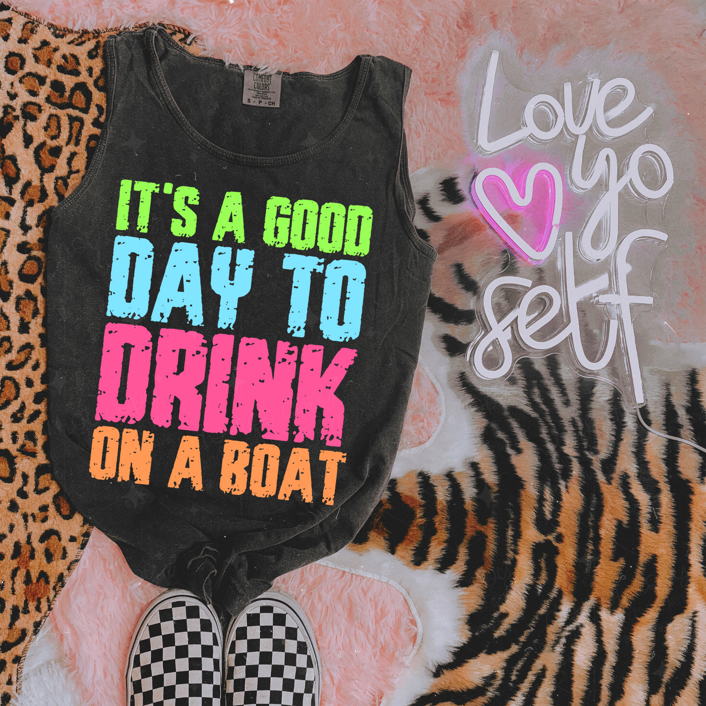 IT'S A GOOD DAY TO DRINK ON A BOAT - DTF TRANSFER