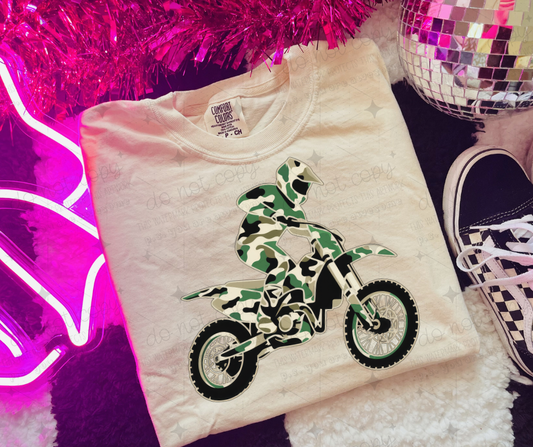 CAMO DIRT BIKE RIDER - DTF TRANSFER