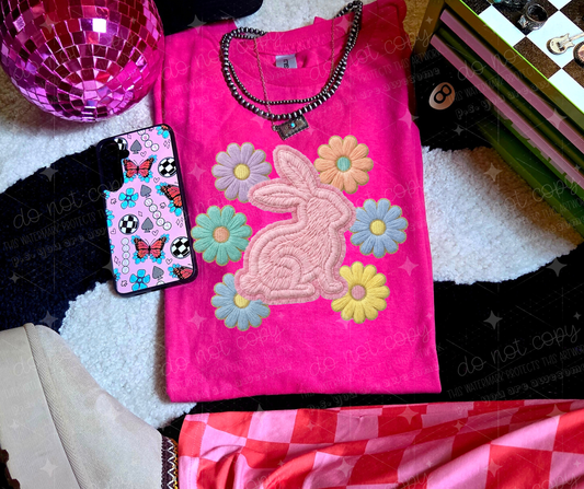 FAUX YARN BUNNY WITH DAISIES - DTF TRANSFER